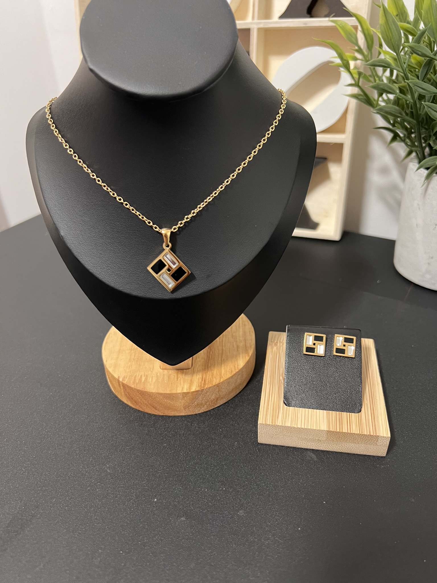 IMG_7666 Geometric Modern Jewelry Set - Image 1