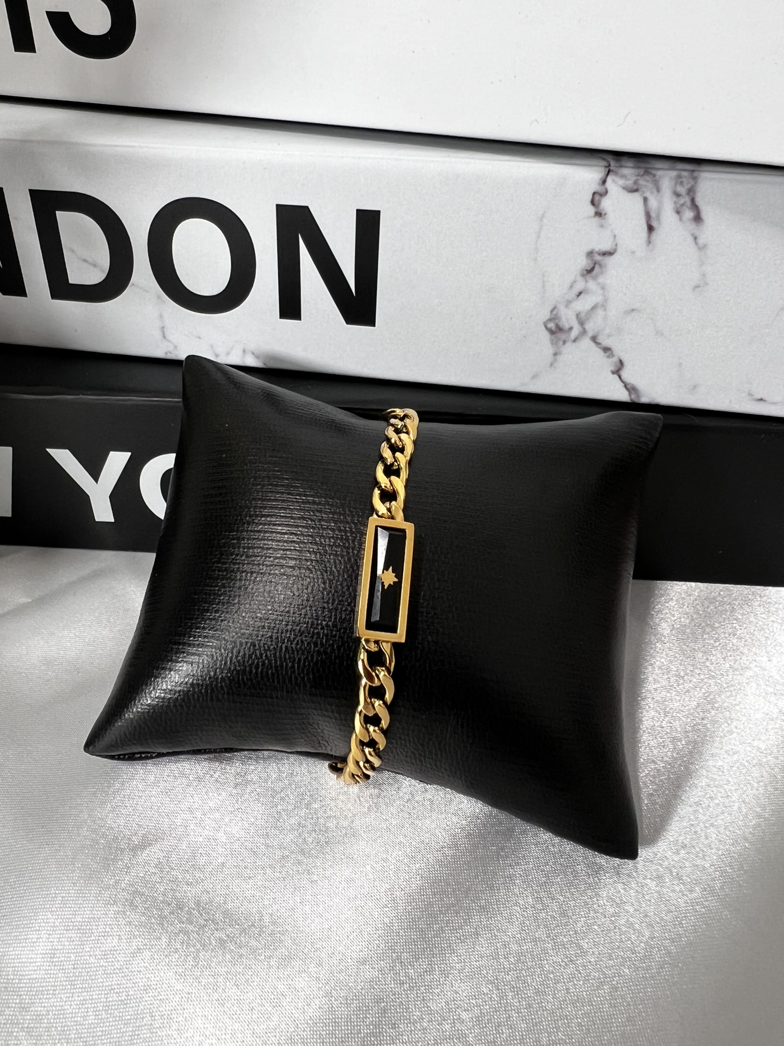 IMG_8044 Stainless steel non-tarnish bracelet - Cuban chain with rectangular centerpiece - Image 1