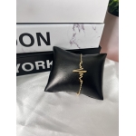 Stainless steel non-tarnish bracelet