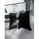 Luxurious stainless steel non-tarnish cuff bracelet