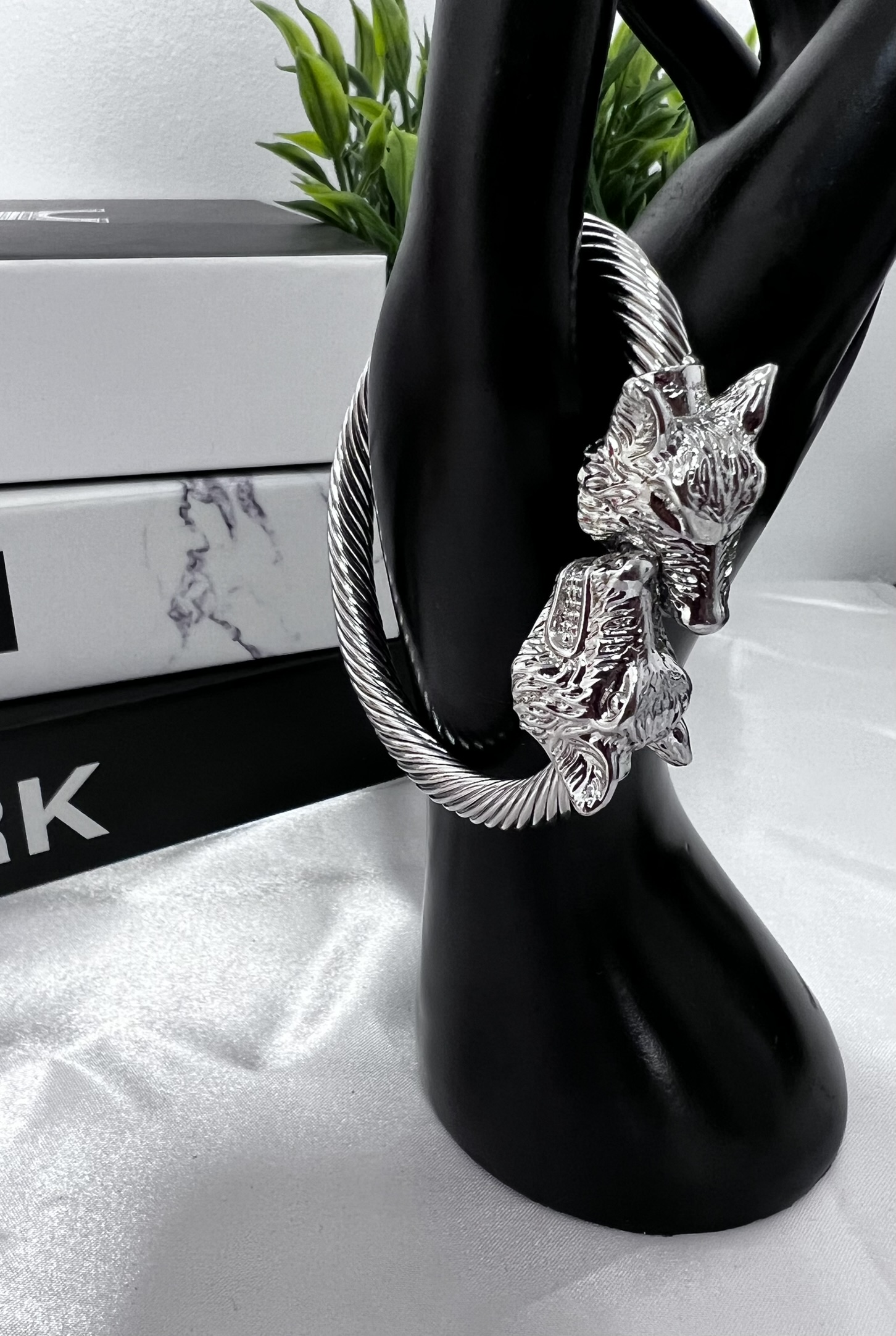 IMG_8239 Stainless steel non-tarnish wolf head bracelet - Image 1