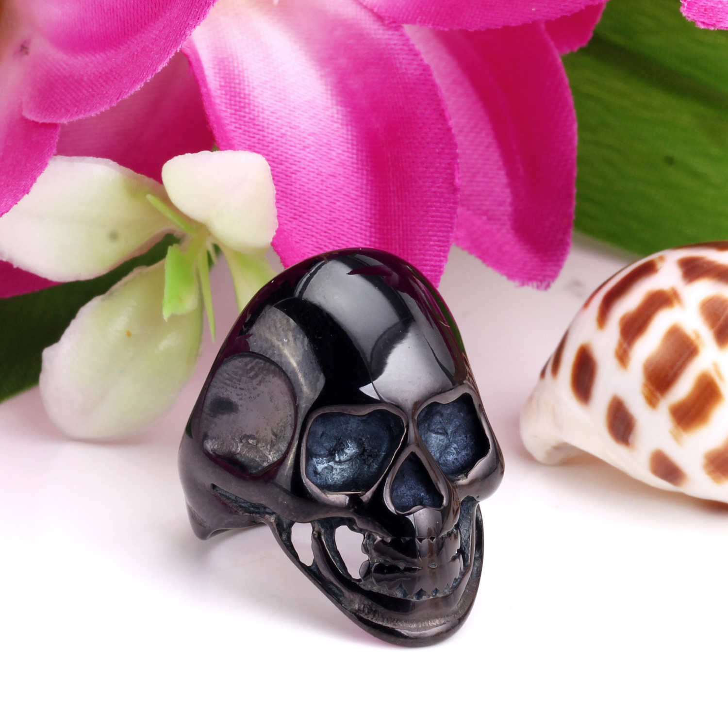 rd2 Black Stainless Steel Skull Ring - Image 1