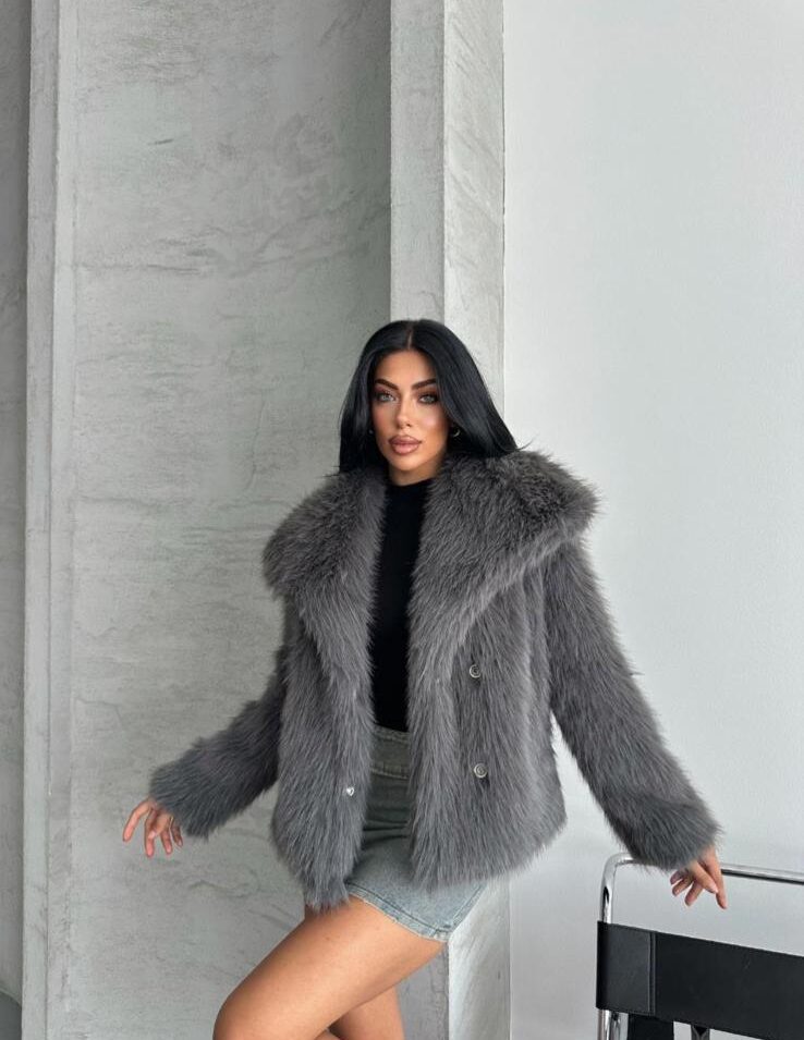 WhatsApp Image 2025-09-01 at 7.26.43 PM(4) Chic Faux-Fur Winter Glam Outfit - Image 1